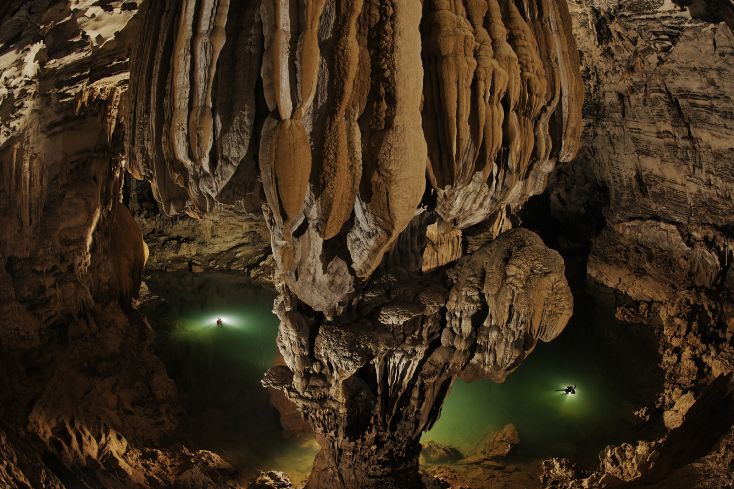 “Bơi trong hang Ken” của Carsen Peter là 1 trong 8 bức ảnh về hang động đẹp nhất thế giới do National Geographic bình chọn. (Ảnh do Oxalis cung cấp)