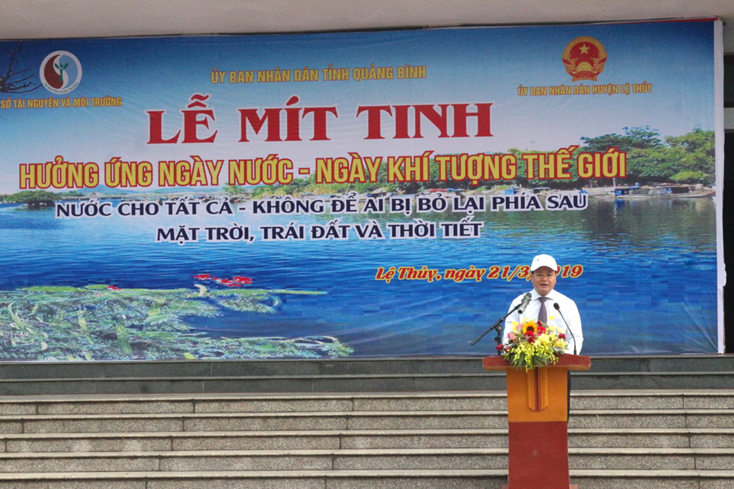 Đồng chí Lê Minh Ngân, Phó Chủ tịch UBND tỉnh phát biểu tại lễ mít tinh.