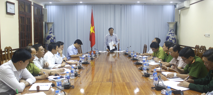 Đồng chí Lê Minh Ngân, Phó Chủ tịch UBND tỉnh kết luận tại buổi làm việc.