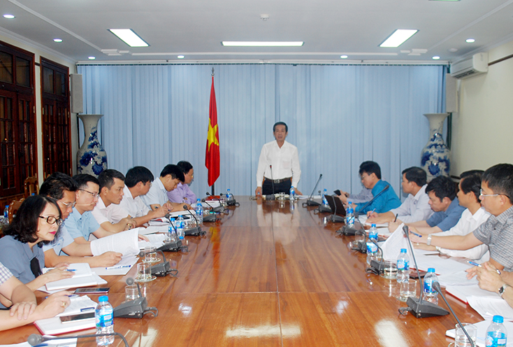 Đồng chí Trần Công Thuật, Chủ tịch UBND tỉnh phát biểu kết luận tại buổi làm việc.