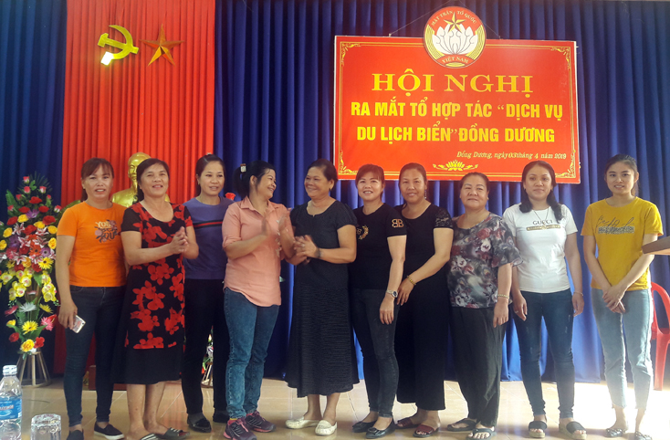 Ra mắt THT Dịch vụ du lịch biển Đồng Dương với 10 thành viên tham gia
