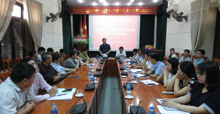 Đồng chí Nguyễn Tiến Hoàng, Tỉnh ủy viên, Phó Chủ tịch UBND tỉnh kết luận buổi họp báo.