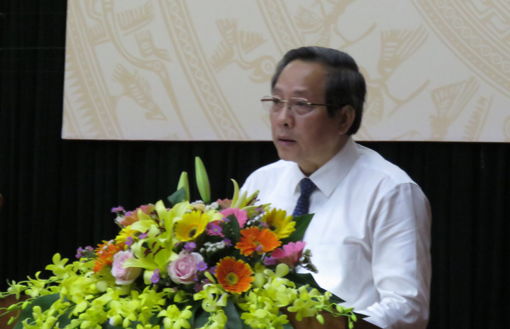 Đồng chí Hoàng Đăng Quang, Ủy viên Trung ương Đảng, Bí thư Tỉnh ủy, Chủ tịch HĐND tỉnh phát biểu chỉ đạo hội thảo.