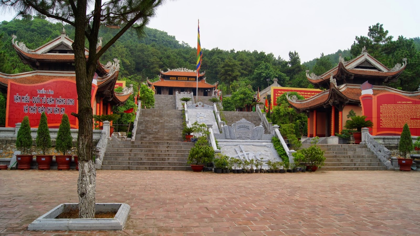 Đền thờ Chu Văn An tại Chí Linh, Hải Dương.