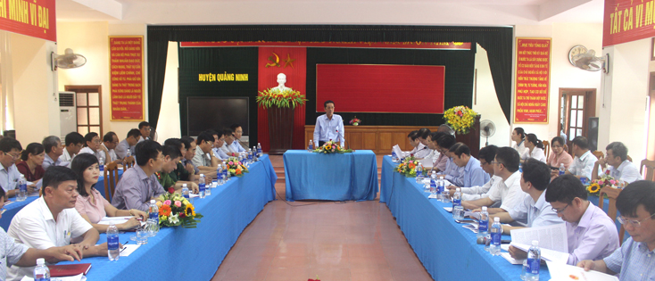 Đồng chí Trần Công Thuật, Phó Bí thư Thường trực Tỉnh ủy, Chủ tịch UBND tỉnh kết luận buổi làm việc.