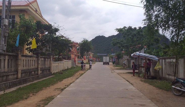 Diện mạo nông thôn mới xã Đồng Hóa có nhiều đổi thay nhờ thực hiện tốt công tác xóa đói giảm nghèo.