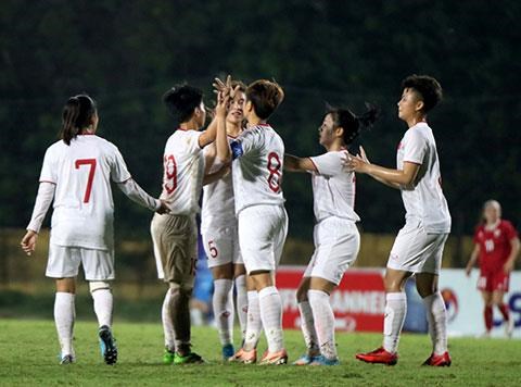  U19 nữ Việt Nam lách qua khe cửa hẹp để giành vé dự VCK U19 nữ châu Á 2019. (Nguồn: VFF)