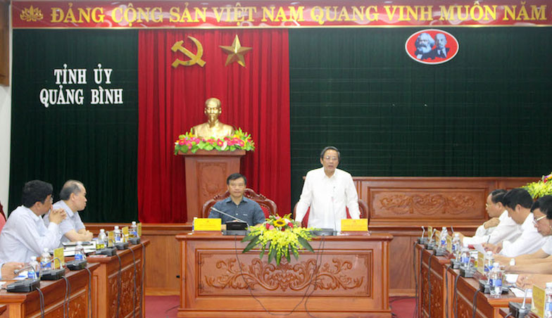 Đồng chí Bí thư Tỉnh uỷ Hoàng Đăng Quang phát biểu tại buổi làm việc
