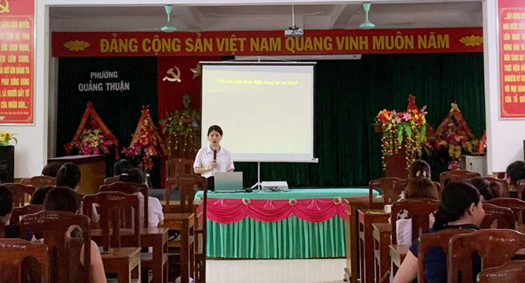 Tư vấn, nói chuyện chuyên đề nâng cao chất lượng dân số tại phường Quảng Thuận (TX. Ba Đồn).