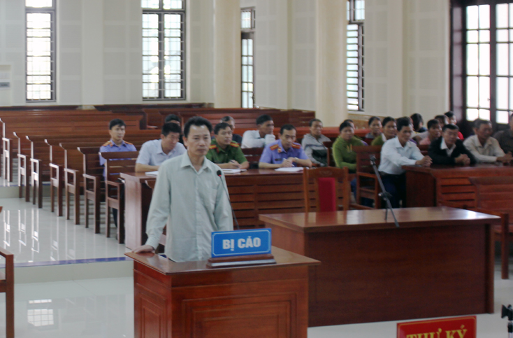 Nguyễn Xuân Tân trong phiên tòa sơ thẩm