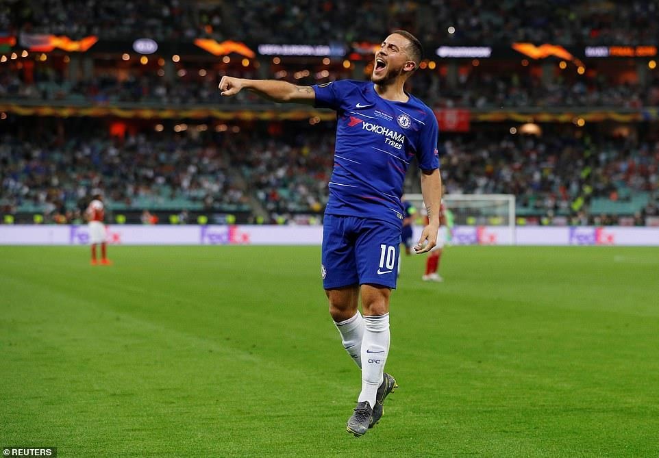  Hazard lập cú đúp trong trận đấu cuối cùng cho Chelsea.