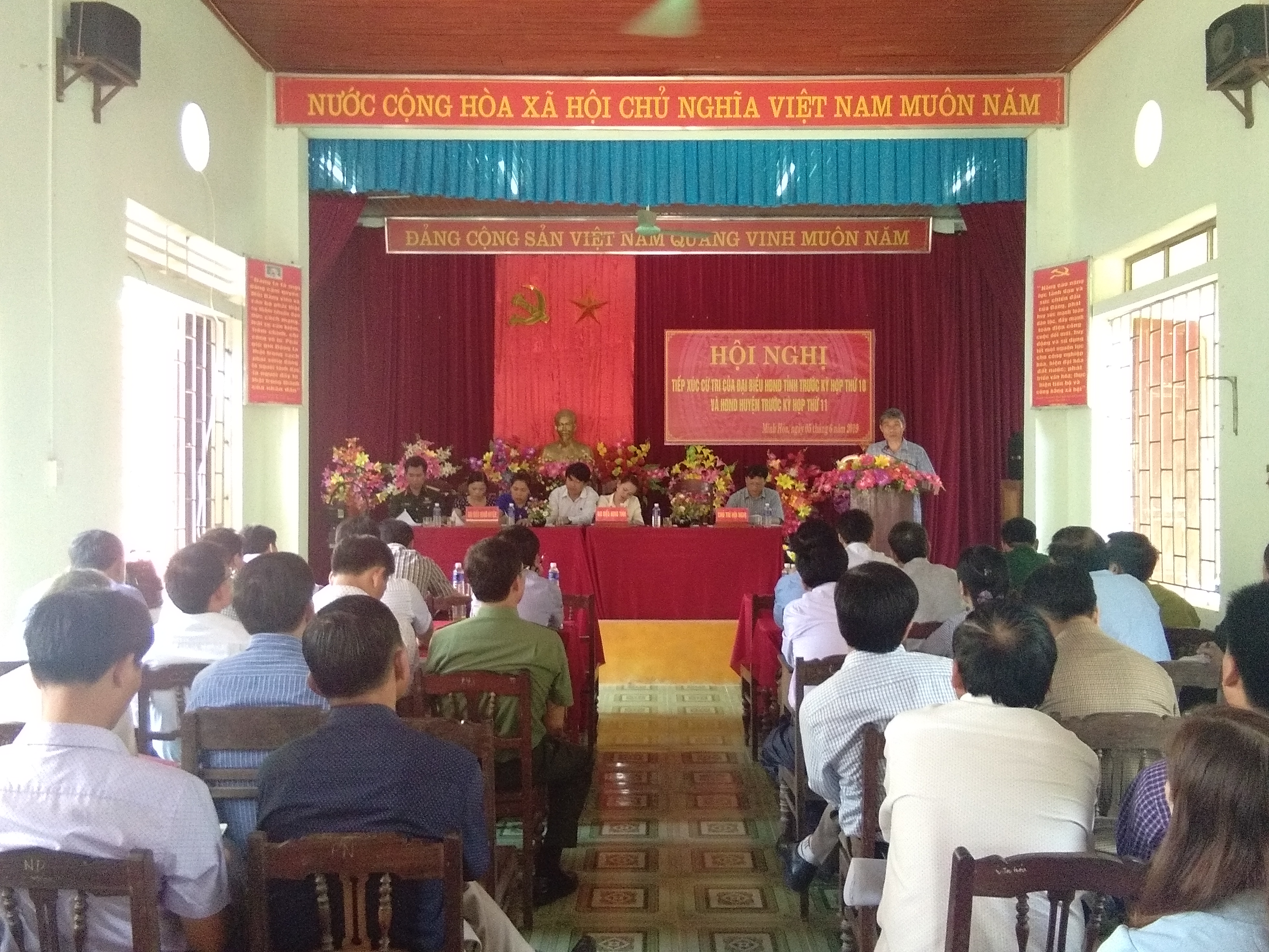 Tổ đại biểu HĐND tỉnh tiếp xúc với cử tri Minh Hóa  tại xã Tân Hóa.