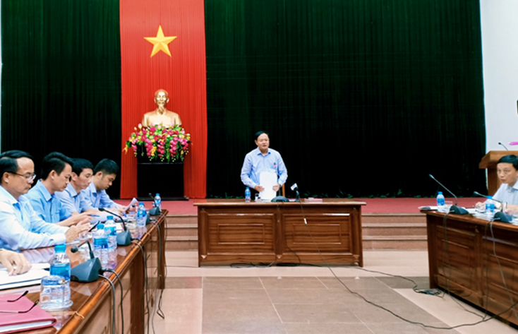 Đồng chí Lê Minh Ngân, Phó Chủ tịch UBND tỉnh phát biểu kết luận cuộc họp.