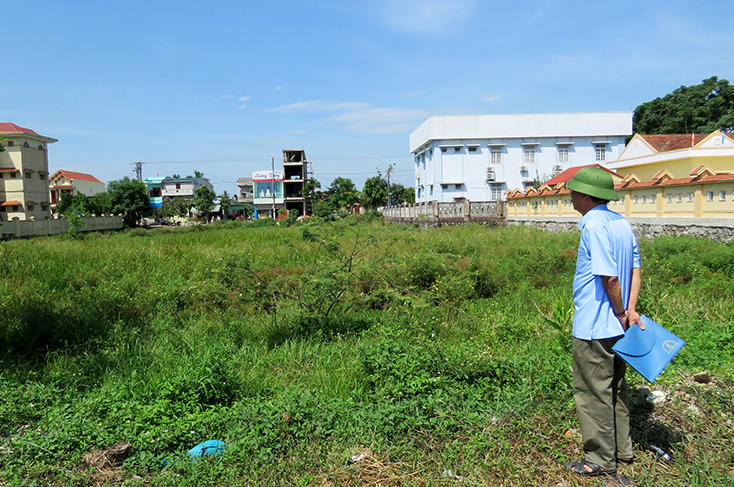 Khu vực đất UBND thị trấn Kiến Giang có công văn chỉ đạo Tổ dân phố Thượng Giang tổ chức họp lấy ý kiến khu dân cư để xác định nguồn gốc và thời điểm sử dụng đất.