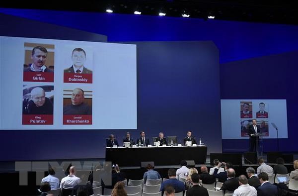 Nhóm điều tra quốc tế trong cuộc họp báo ở Nieuwegein, công bố việc truy tố bốn nghi can vụ máy bay MH17. (Nguồn: AFP/TTXVN)