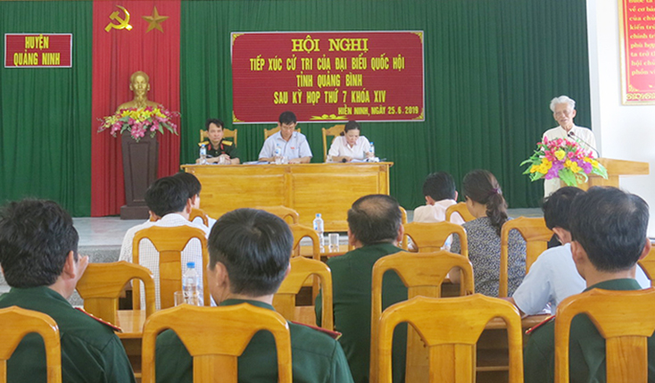 Đại biểu Quốc hội tỉnh tiếp xúc cử tri huyện Quảng Ninh.