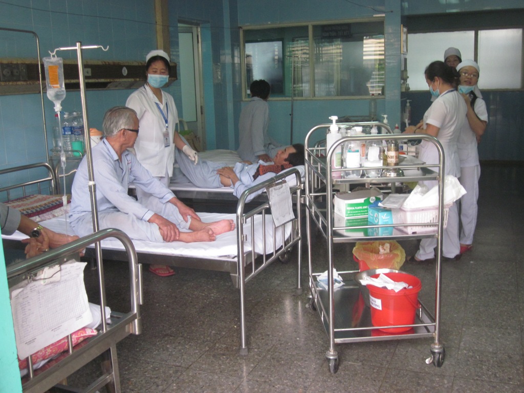 Bệnh nhân có BHYT đang điều trị tại Bệnh viện hữu nghị Việt Nam – Cu Ba Đồng Hới.