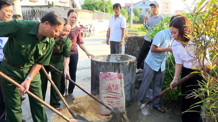 CCB huyện Bố Trạch tích cực tham gia xây dựng nông thôn mới.