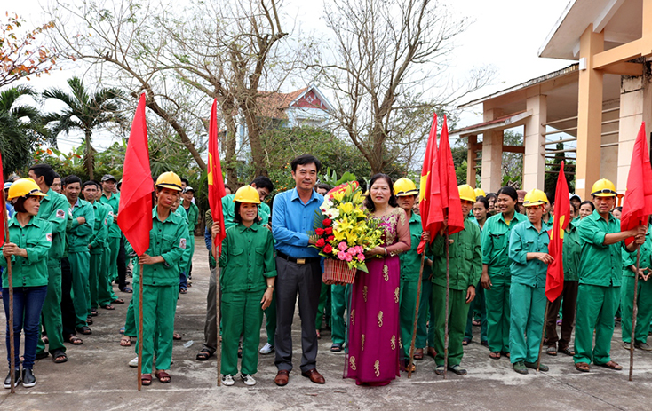 Công đoàn Quảng Bình thực hiện nhiều hoạt động hướng về người lao động.  