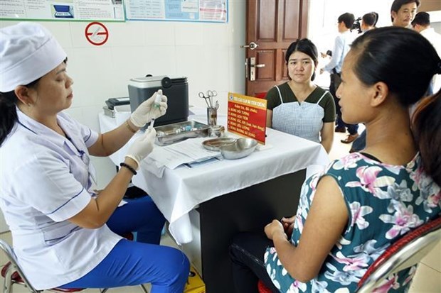 Mở rộng chương trình tiêm chủng vắcxin HPV tại Việt Nam. (Ảnh: Dương Ngọc/TTXVN)