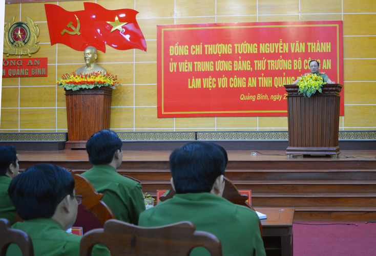 Thượng tướng Nguyễn Văn Thành, Ủy viên Trung ương Đảng, Thứ trưởng Bộ Công an phát biểu tại buổi làm việc.