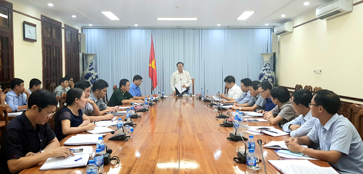 Đồng chí Lê Minh Ngân, Phó Chủ tịch UBND tỉnh kết luận buổi làm việc. 