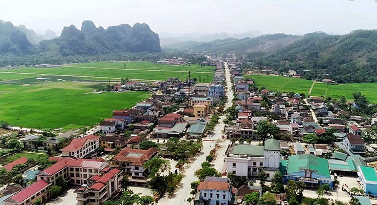 Sau khi sáp nhập xã Quy Hóa vào thị trấn Quy Đạt, đơn vị hành chính mới có tổng diện tích hơn 15 km2.