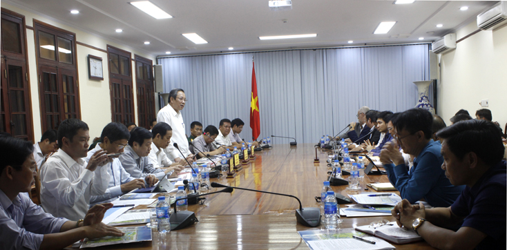 Đồng chí Bí thư Tỉnh ủy Hoàng Đăng Quang phát biểu tại buổi làm việc.