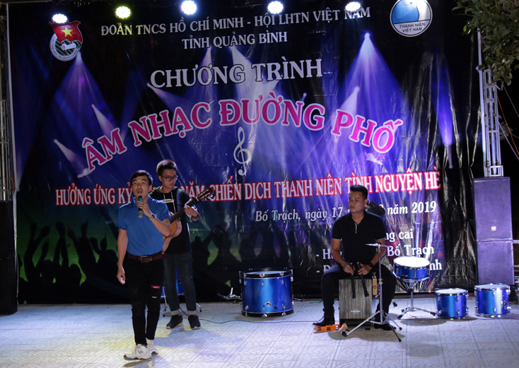  Chương trình là một trong những hoạt động thiết thực của tuổi trẻ Quảng Bình đồng hành với du lịch.