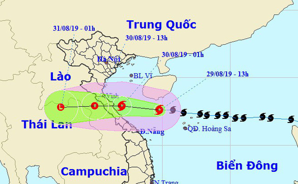 Chiều nay 29-8 tâm bão số 4 cách đất liền các tỉnh Nghệ An - Quảng Trị khoảng 350km - Ảnh: Trung tâm Dự báo khí tượng thủy văn quốc gia