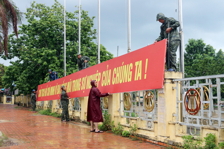 Gỡ các biển báo chào mừng 