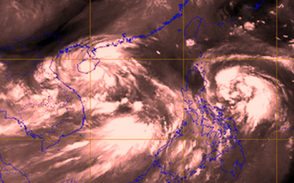 Khu vực Biển Đông kéo dài ra Thái Bình Dương đang có nhiều vùng áp thấp nhiệt đới, bão - Ảnh: IPS MeteoStar