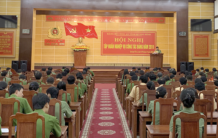 Hội nghị nghị tập huấn nghiệp vụ công tác Đảng năm 2019 của Đảng ủy Công an tỉnh.