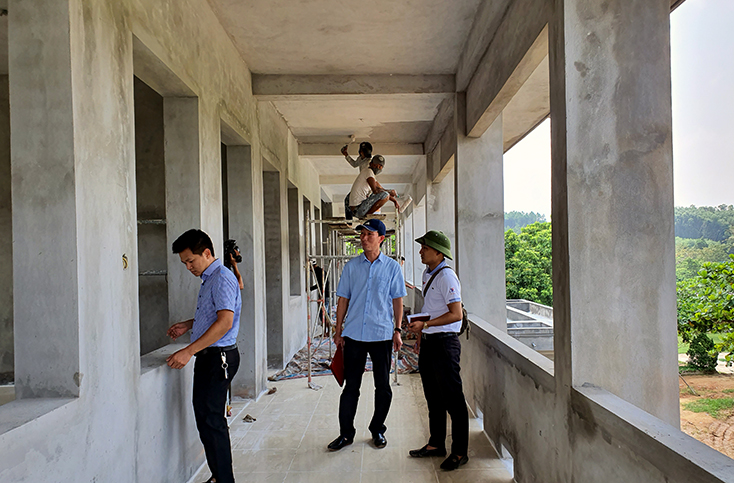 Huyện Bố Trạch thành lập đoàn kiểm tra, giám sát công trình xây dựng trường học ở xã Cự Nẫm.