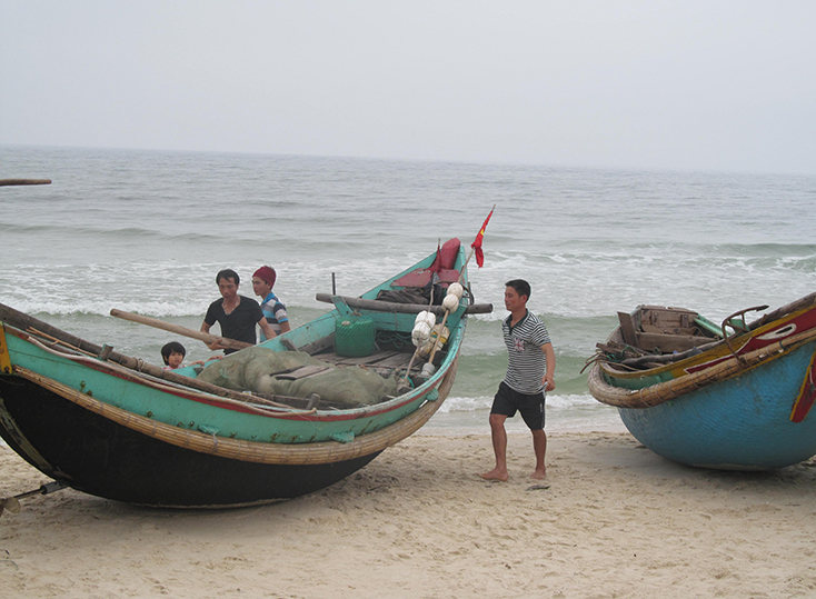 Sau sự cố môi trường biển, nhiều ngư dân Hải Ninh có mong muốn tham gia XKLĐ. 