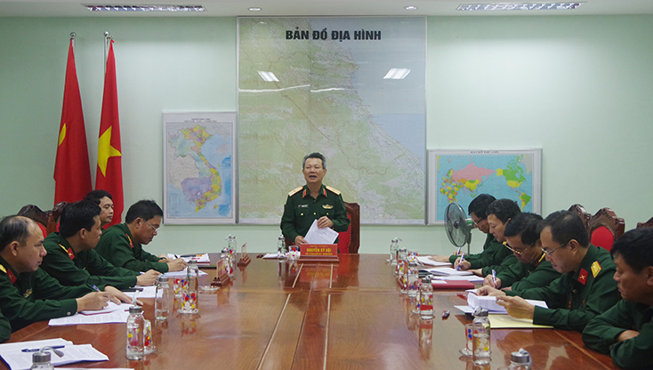Đồng chí Thiếu tướng Nguyễn Sỹ Hội, Phó Tư lệnh Quân khu 4 kết luận kiểm tra.