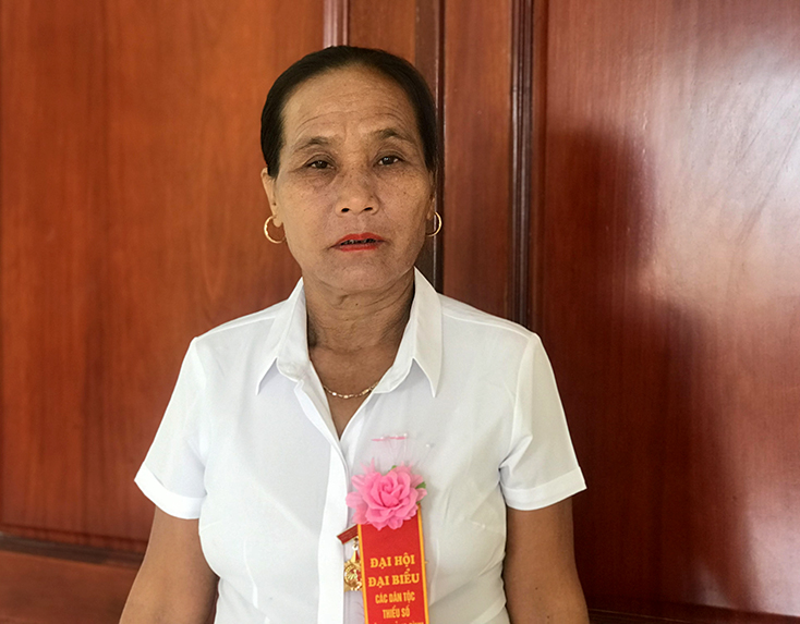 Bà Phạm Thị Lâm, người có uy tín tiêu biểu trong vùng ĐBDTTS huyện Tuyên Hóa.