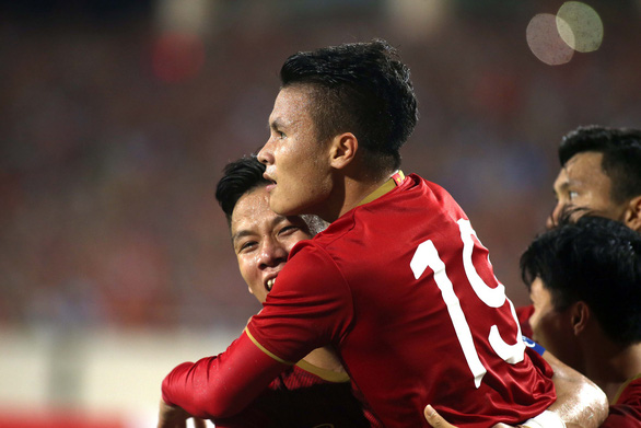Quang Hải ăn mừng bàn thắng trong màu áo đội tuyển Việt Nam - Ảnh: N.K40