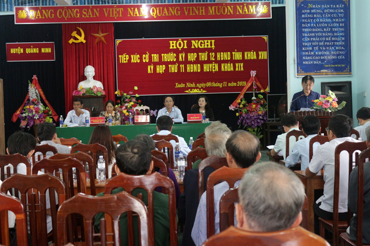 Các đại biểu HĐND tỉnh tiếp xúc với cử tri huyện Quảng Ninh.