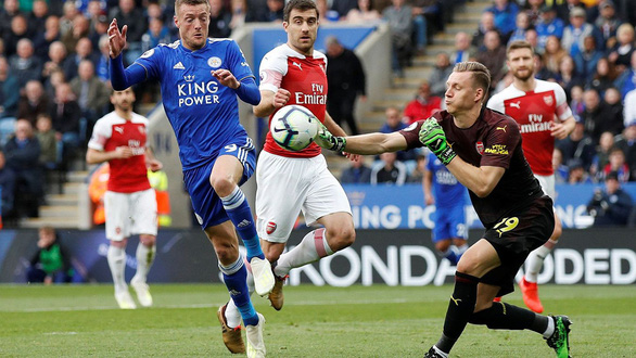 Arsenal khó lòng cản nổi Leicester (trái) hừng hực khí thế lúc này - Ảnh: Getty Images