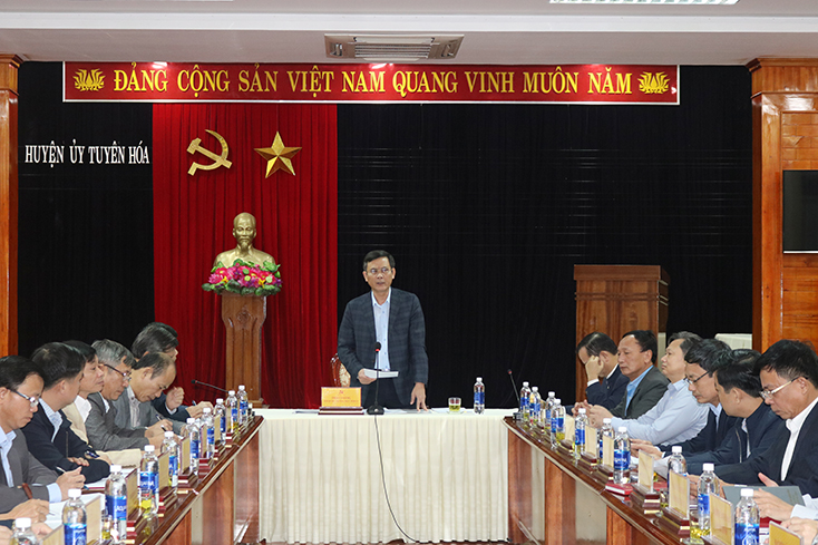 Đồng chí Trần Thắng, Phó Bí thư Thường trực Tỉnh ủy phát biểu kết luận tại buổi làm việc