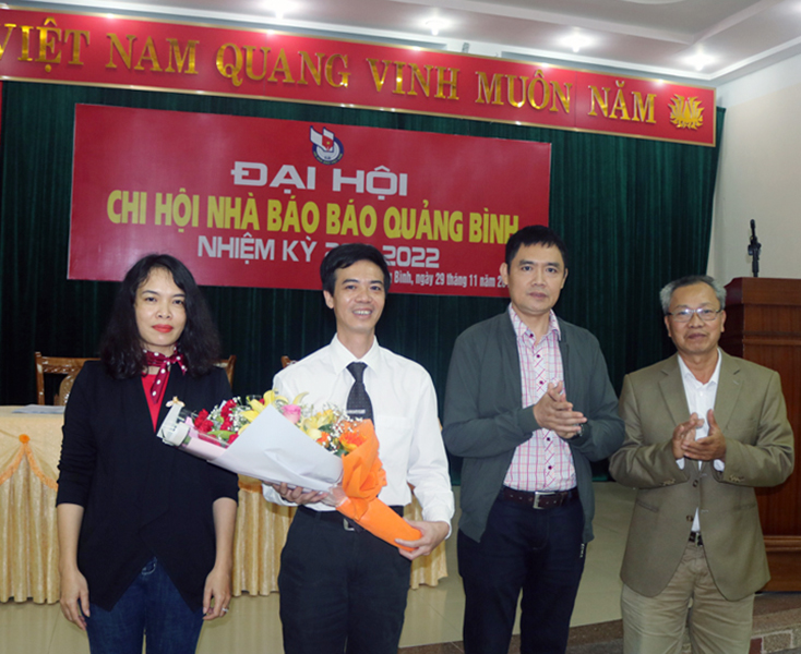 Ban Thư ký Chi hội Nhà báo Báo Quảng Bình nhiệm kỳ 2019 - 2022