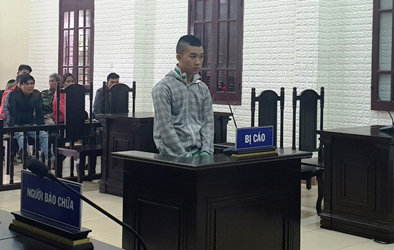 Bị cáo Trần Trung Hiếu tại phiên tòa phúc thẩm.