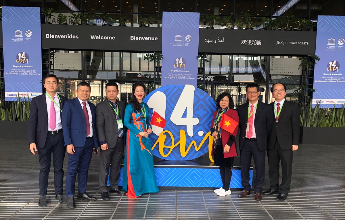Đoàn đại biểu Việt Nam tại Phiên họp Ủy ban Liên Chính phủ Công ước 2003 về bảo vệ di sản văn hóa phi vật thể lần thứ 14 của Tổ chức Giáo dục, Khoa học và Văn hóa Liên hợp quốc (UNESCO) diễn ra tại Bogota (Colombia). (Nguồn: TTXVN)