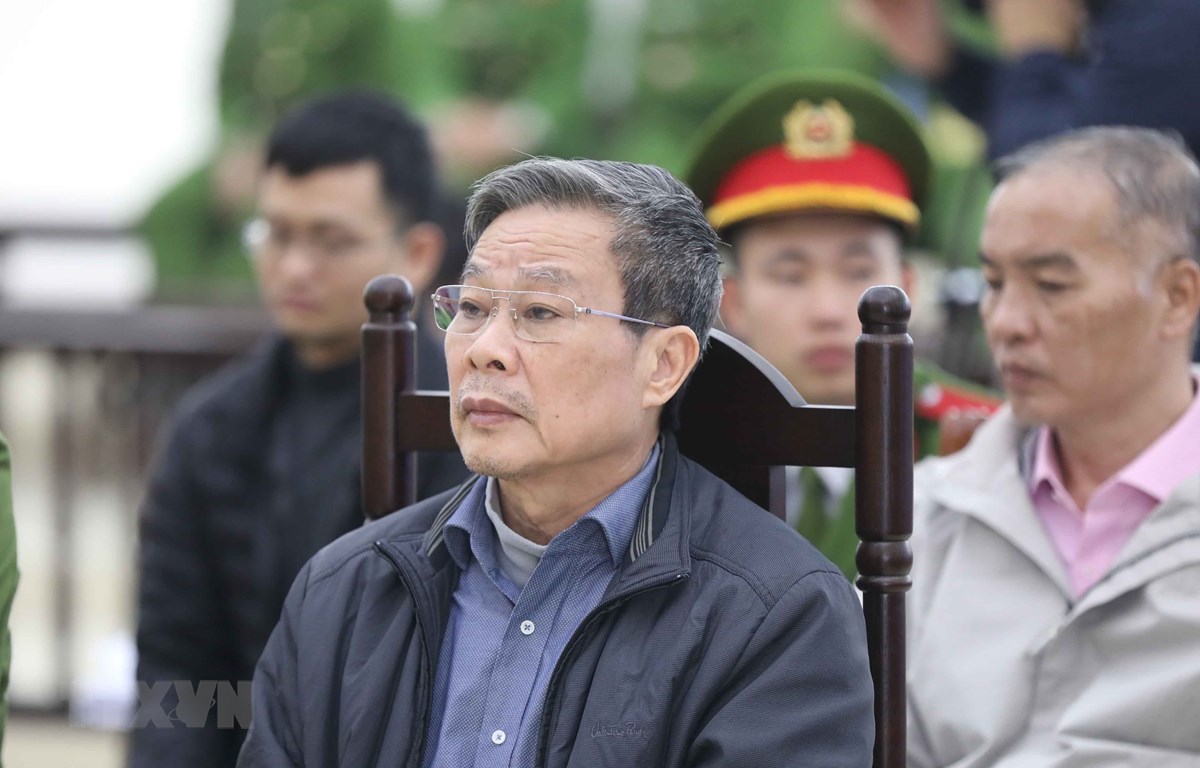 Bị cáo Nguyễn Bắc Son (sinh năm 1953, cựu Bộ trưởng Bộ Thông tin và Truyền thông) tại phiên tòa. (Ảnh: Doãn Tấn/TTXVN)