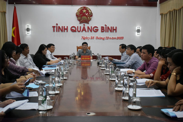 Các đại biểu tham dự hội nghị trực tuyến triển khai nhiệm vụ lao động, người có công và xã hội năm 2020 tại điểm cầu tỉnh Quảng Bình