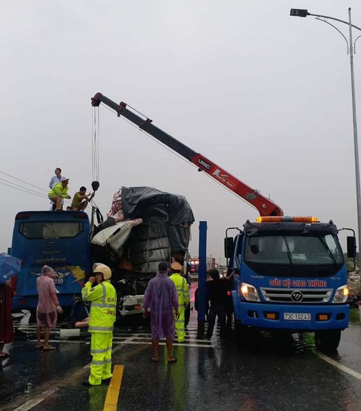 Trong năm 2019, trên địa bàn huyện Lệ Thủy đã xảy ra 21 vụ tai nạn giao thông đường bộ khiến 15 người chết.