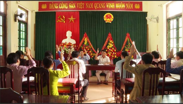 Đảng bộ xã Hóa Thanh biểu quyết thống nhất các nội dung chuẩn bị đại hội.