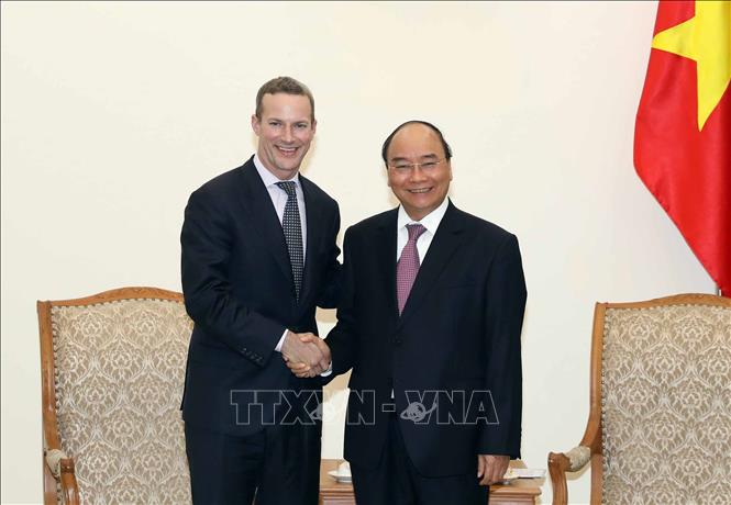 Thủ tướng Nguyễn Xuân Phúc tiếp ông Adam Boehler, Tổng giám đốc điều hành Tập đoàn Tài chính Phát triển Quốc tế Hoa Kỳ. Ảnh: Thống Nhất/TTXVN