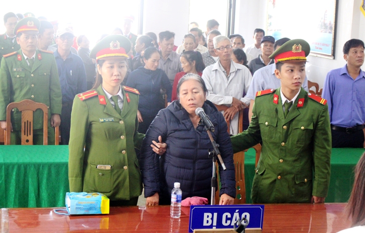 Bị cáo Nguyễn Thị Lập tại phiên tòa.
